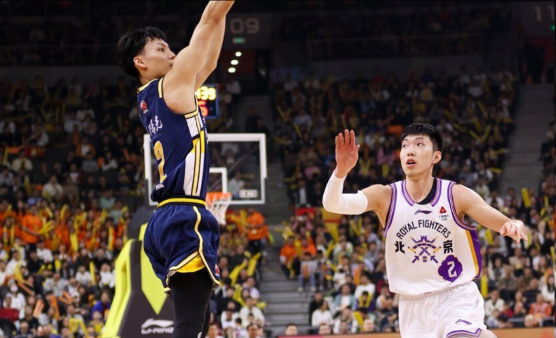 终于找到化学反应！白矮皆得分上双，杜锋手握甜蜜赛程助双枪磨合