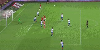 世界杯直播下载-【中超】杨立瑜艾克森破门 广州2比1送泰山赛季首败